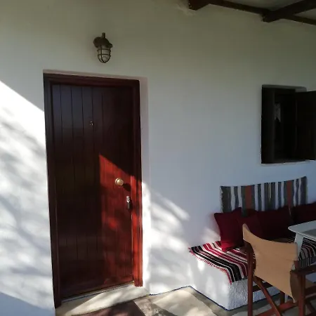 Pansion Katerina Skyros Apartment Acherounes Exterior photo