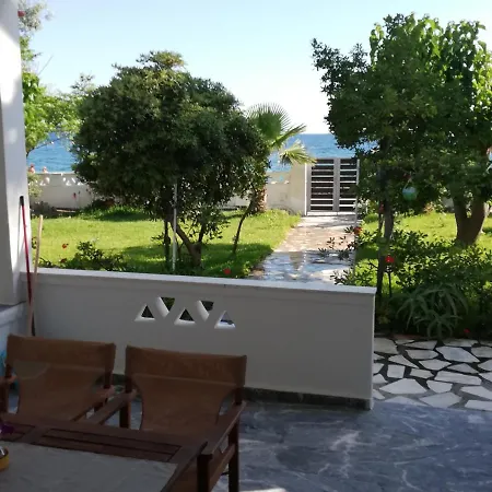 Pansion Katerina Skyros Apartment Acherounes Exterior photo