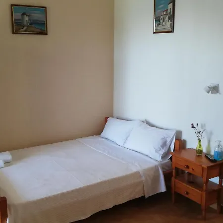 Pansion Katerina Skyros Apartment Acherounes Exterior photo