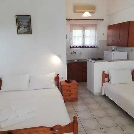 Pansion Katerina Skyros Apartment Acherounes Exterior photo