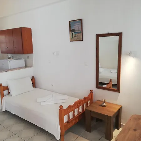 Pansion Katerina Skyros Apartment Acherounes Room photo