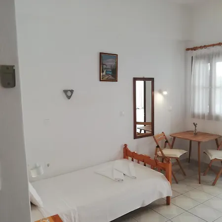 Pansion Katerina Skyros Apartment Acherounes Room photo