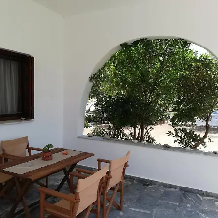 Pansion Katerina Skyros Apartment Acherounes Exterior photo
