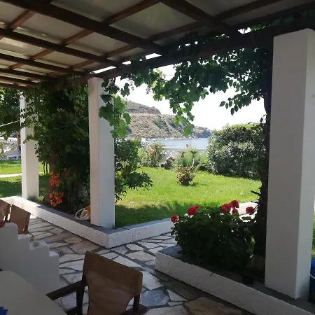 Pansion Katerina Skyros Apartment Acherounes Exterior photo