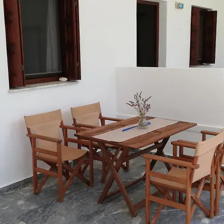 Pansion Katerina Skyros Apartment Acherounes Exterior photo