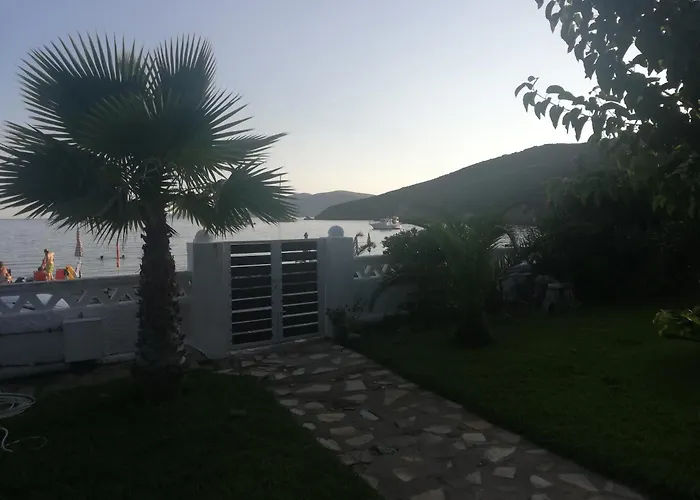 Pansion Katerina Skyros