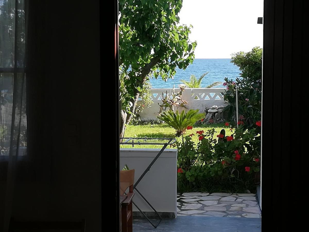 Pansion Katerina Skyros Apartment Acherounes
