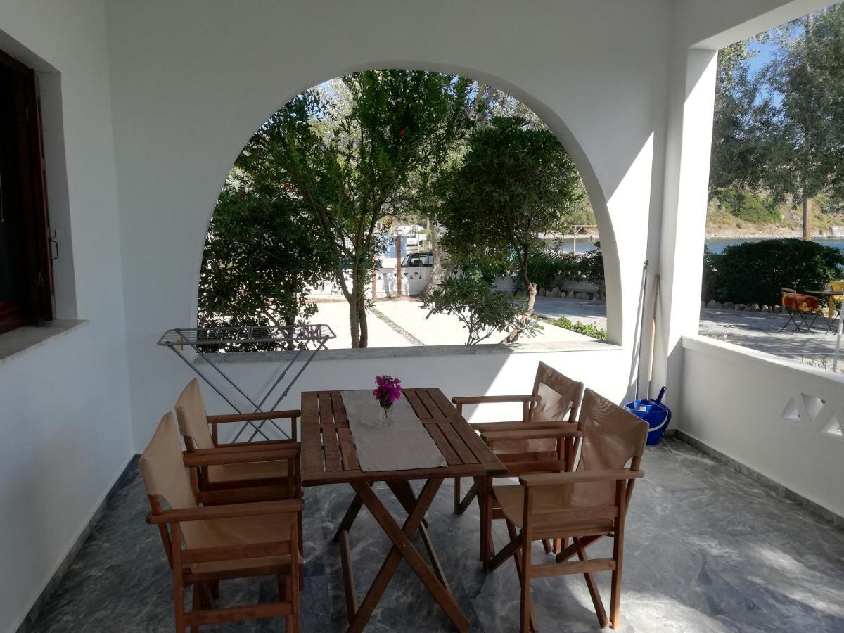Pansion Katerina Skyros Acherounes