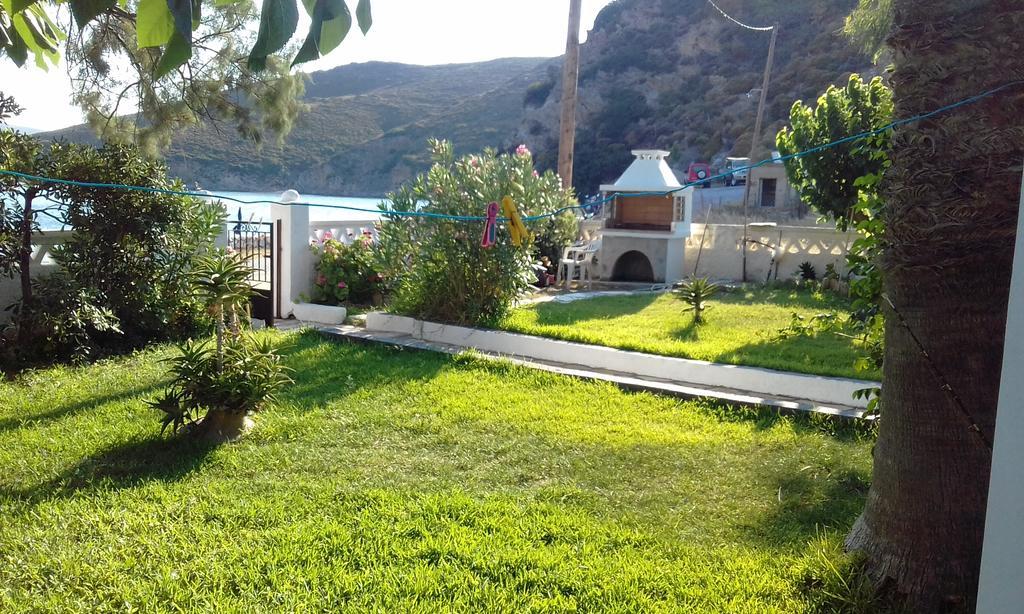 Pansion Katerina Skyros Acherounes